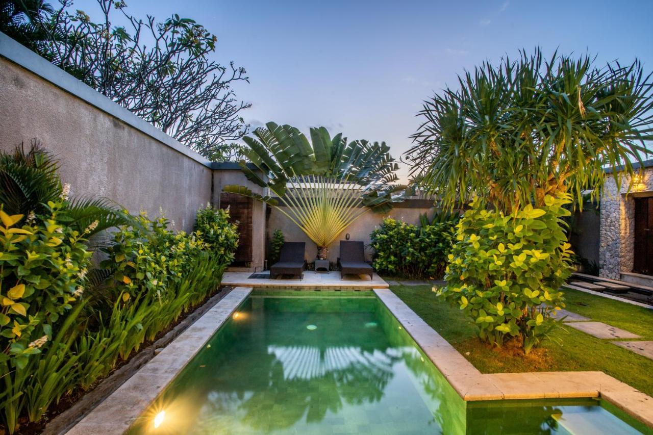 Villa Nadya Seminyak Eksteriør bilde